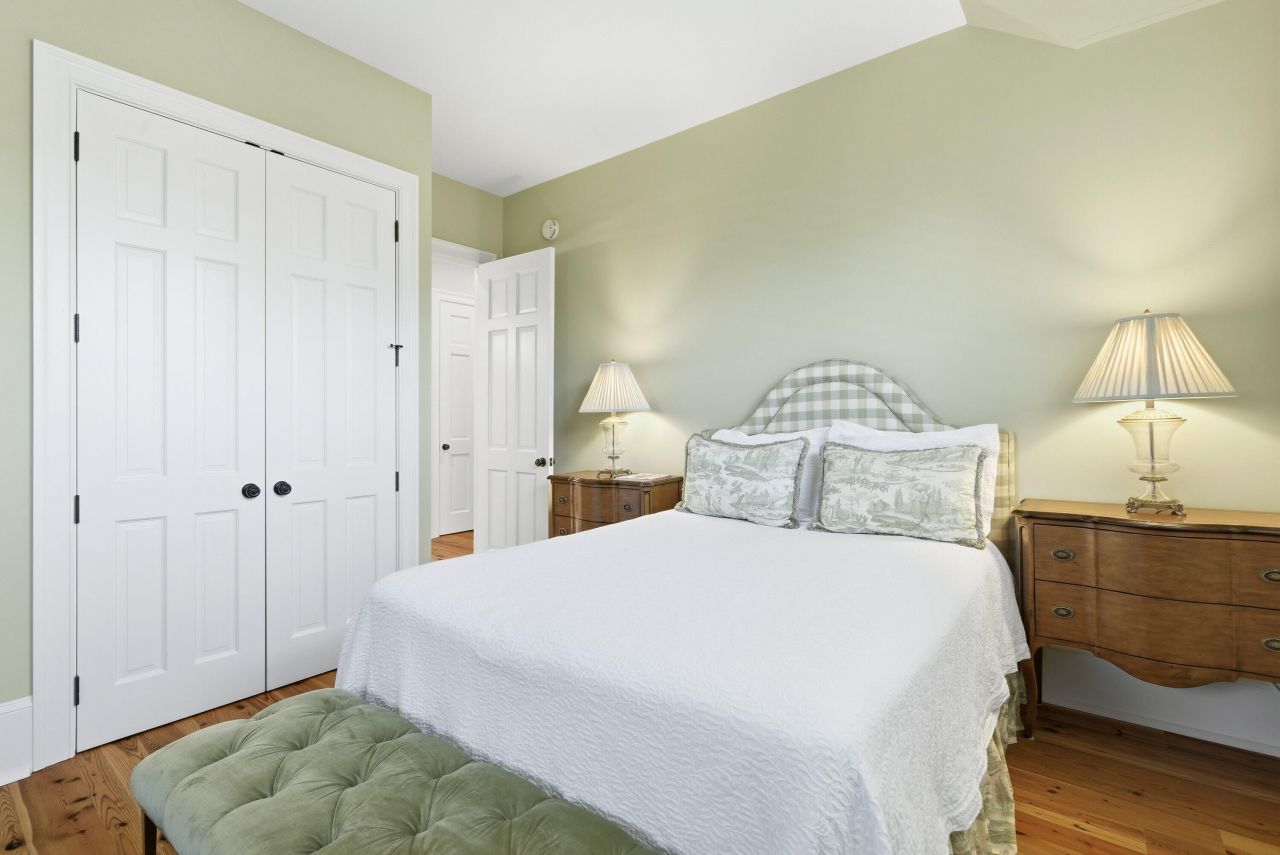 178 King George Street Photo 64