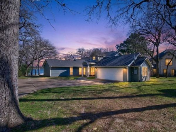 7811 Double Oaks Road , Athens, TX 75752
