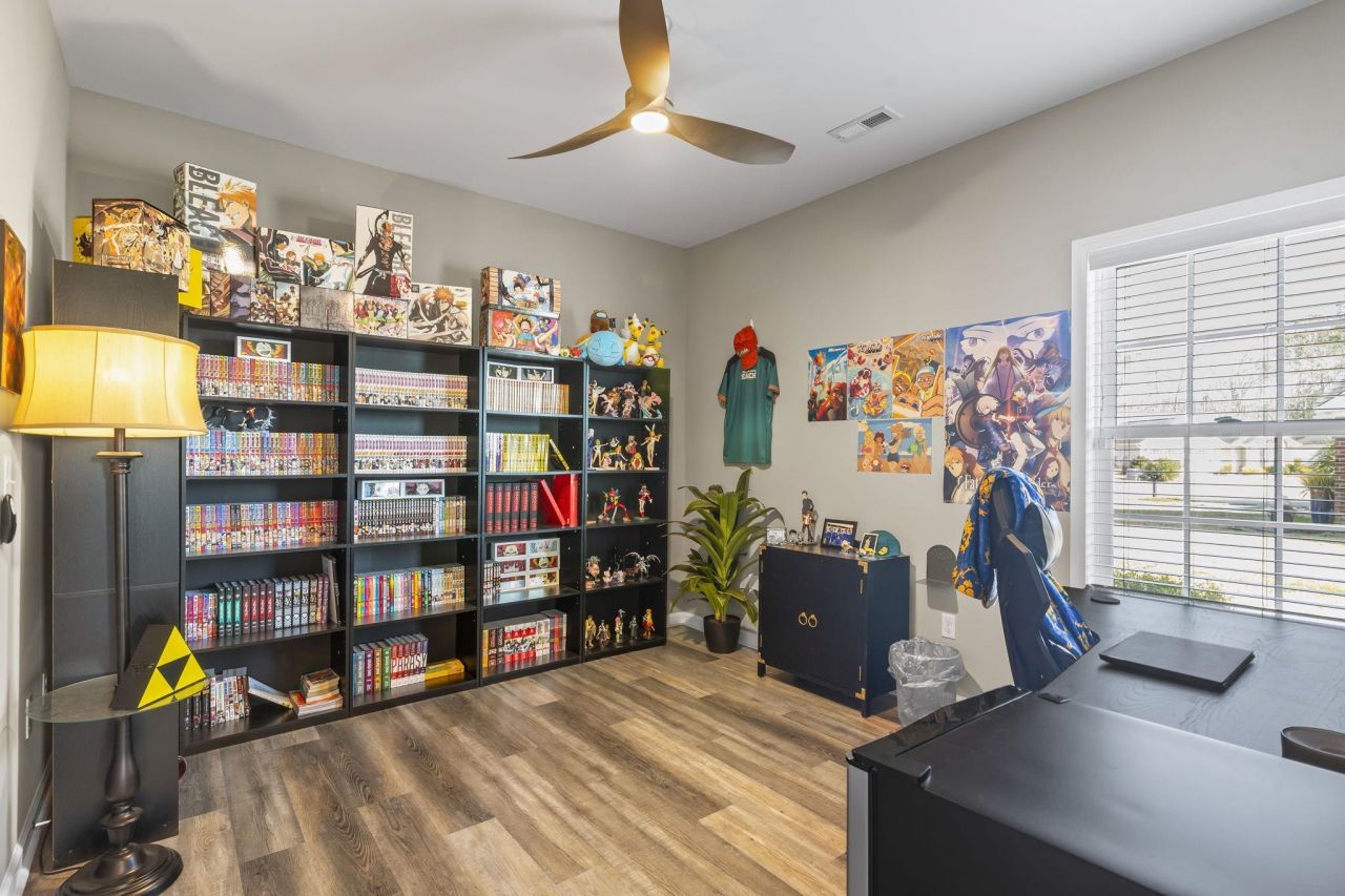 210 Oak Landing Dr. Photo 23