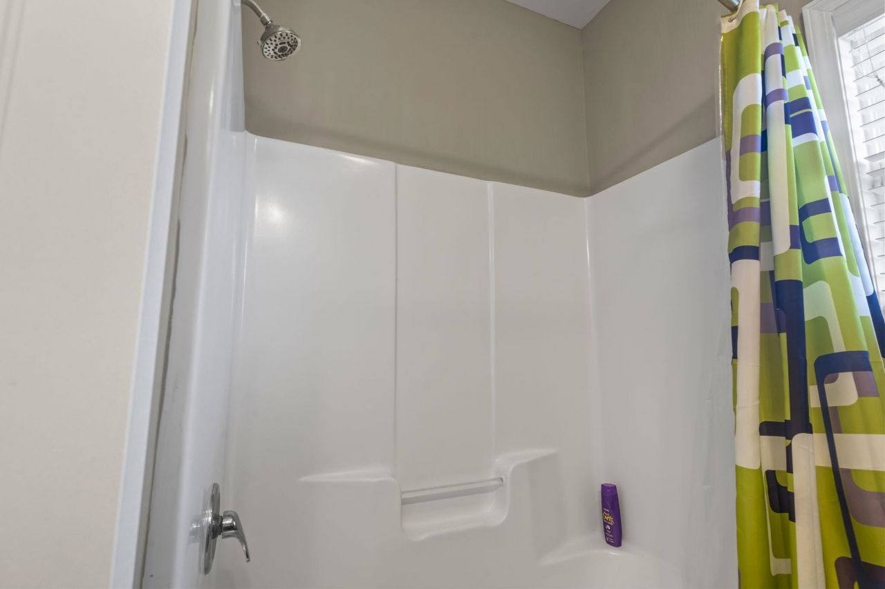 210 Oak Landing Dr. Photo 25