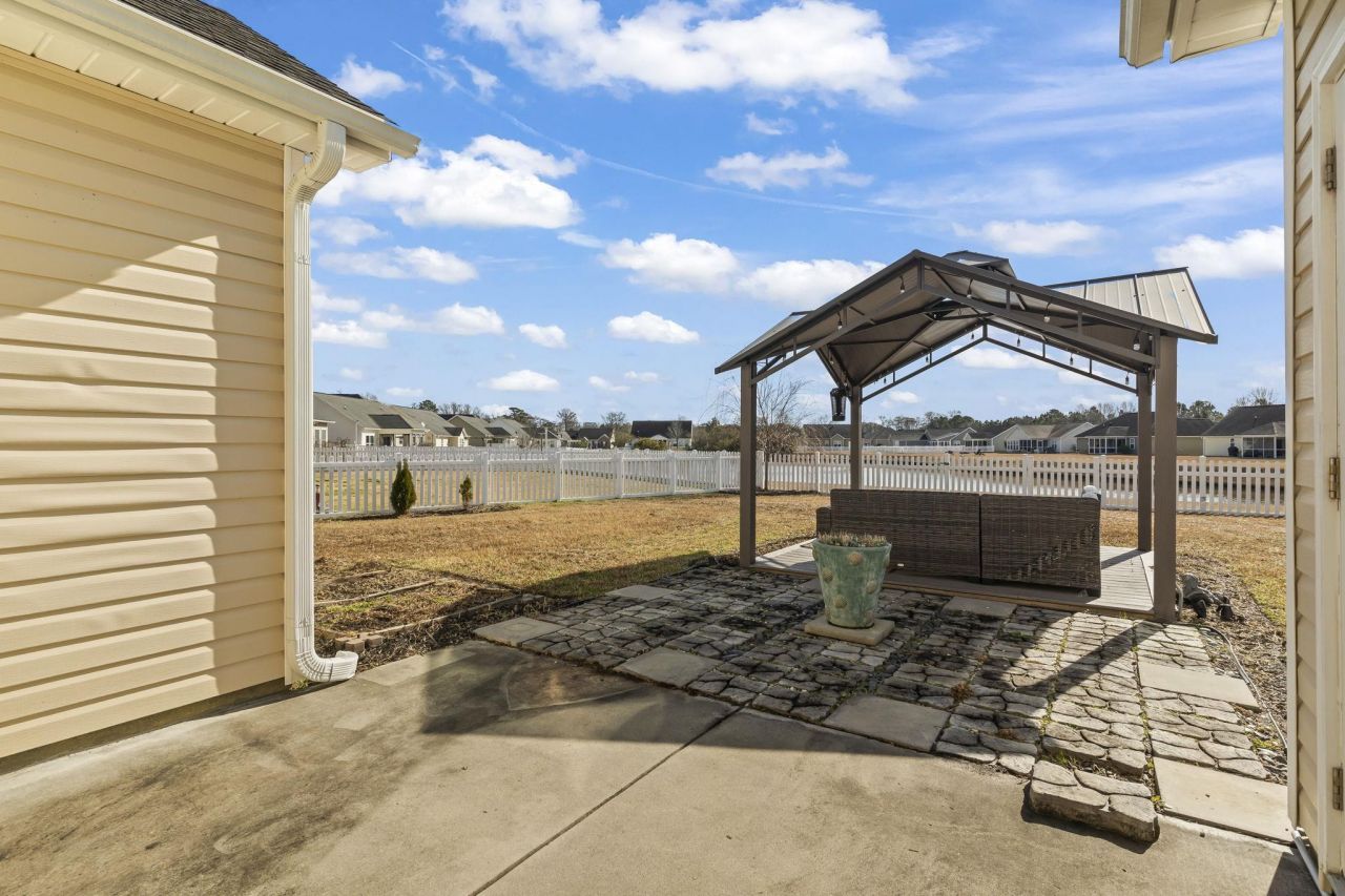 210 Oak Landing Dr. Photo 29