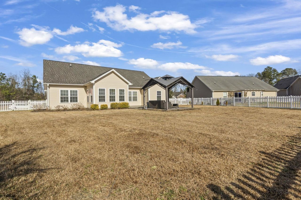 210 Oak Landing Dr. Photo 31