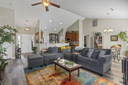 210 Oak Landing Dr. photo 4