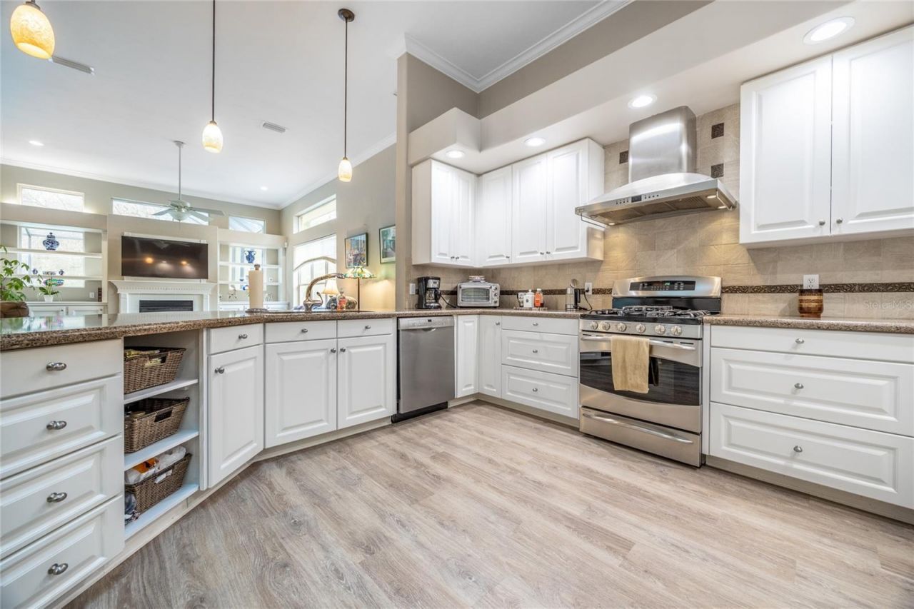 5922 NW 72nd Street, Gainesville, FL 32653 Photo