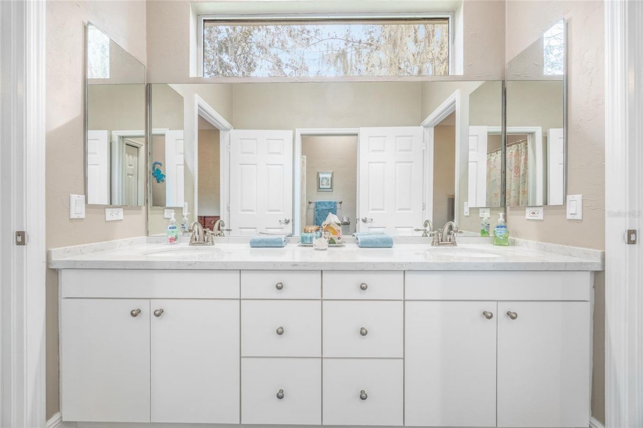 5922 NW 72nd Street, Gainesville, FL 32653 Photo