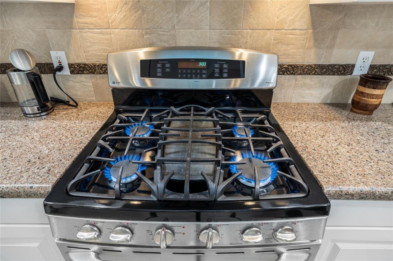 5922 NW 72nd Street, Gainesville, FL 32653 Photo