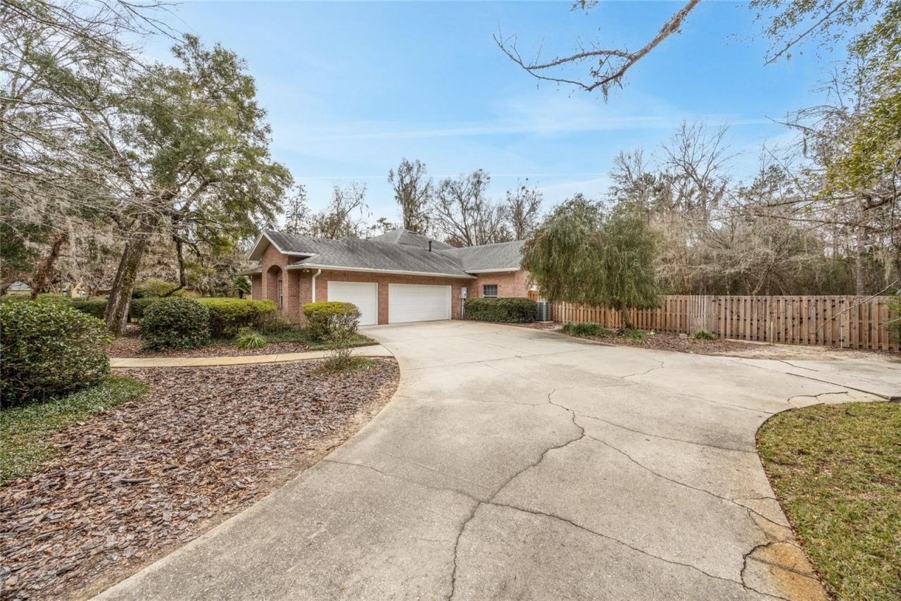 5922 NW 72nd Street, Gainesville, FL 32653 Photo