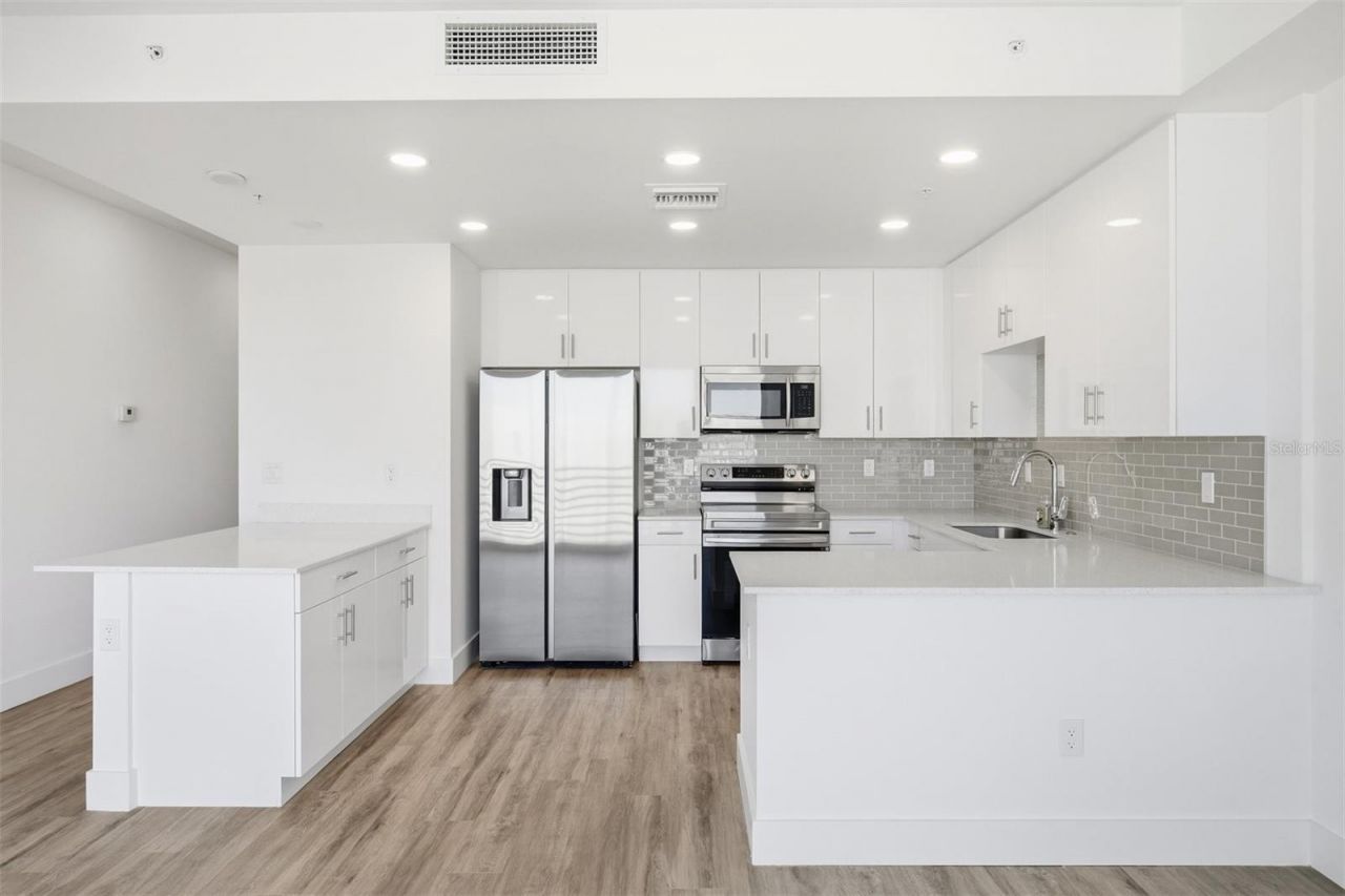 1703 N Tamiami Trail, Unit B507, Sarasota, FL 34234 Photo