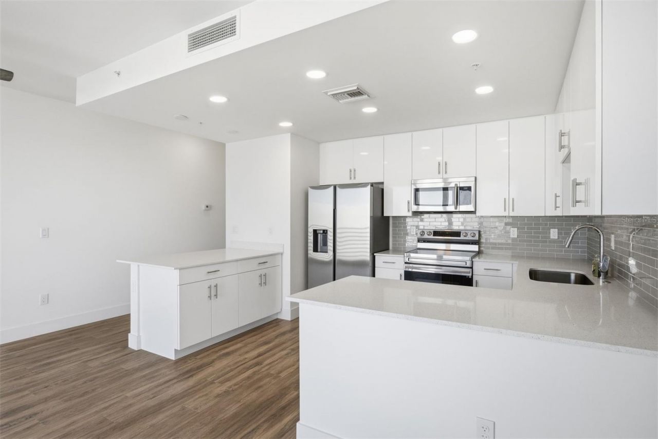 1703 N Tamiami Trail, Unit B507, Sarasota, FL 34234 Photo