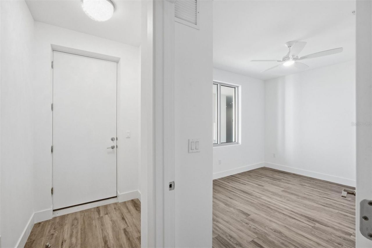 1703 N Tamiami Trail, Unit B507, Sarasota, FL 34234 Photo