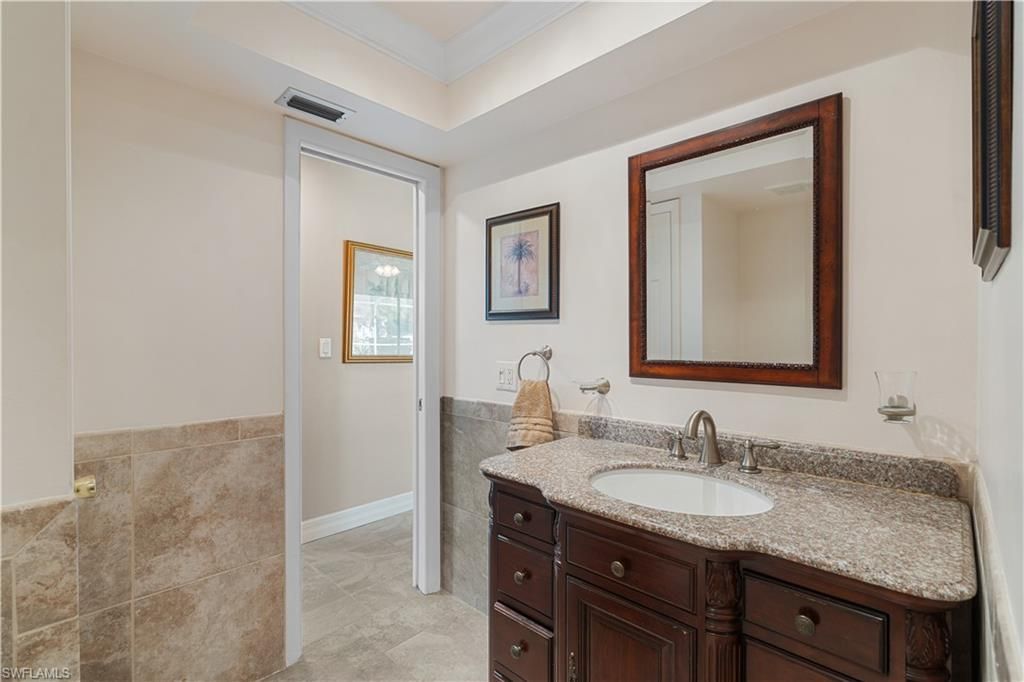 1011 S Town And River Dr, Fort Myers, FL 33919 Photo