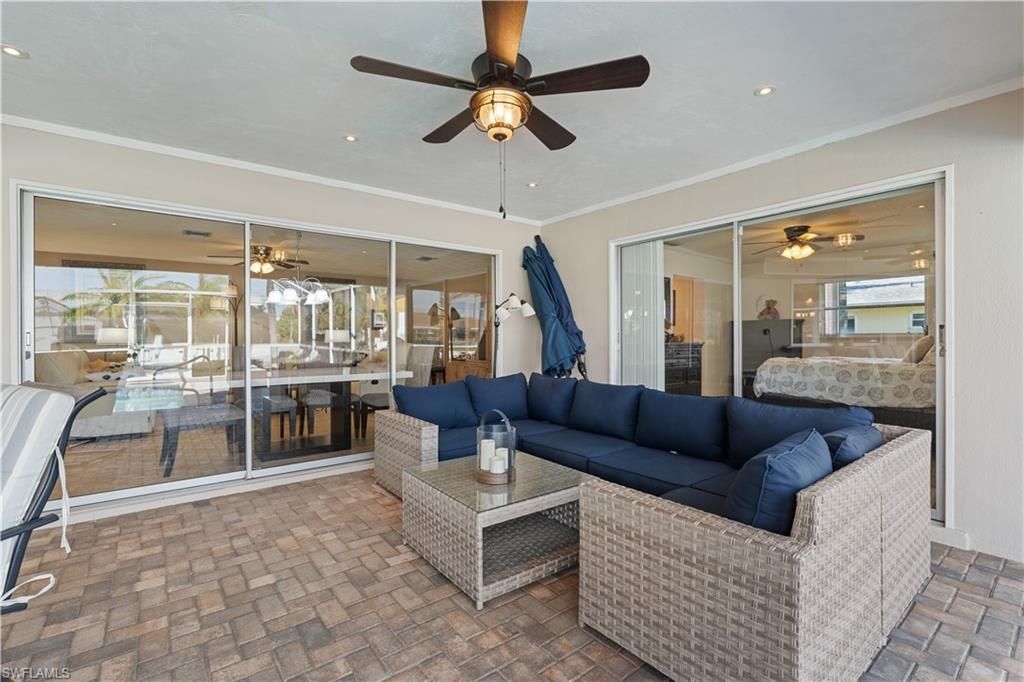 1011 S Town And River Dr, Fort Myers, FL 33919 Photo