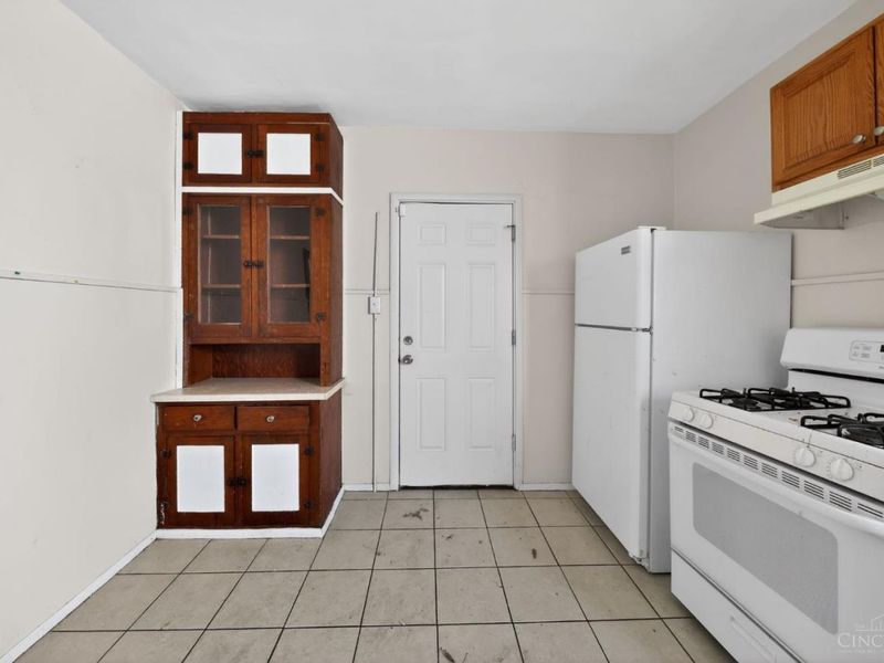 547 Flatt Terrace, Cincinnati, OH 45232 Photo 17