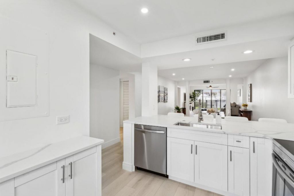 1601 Marina Isle Way, Unit 101, Jupiter, FL 33477 Photo