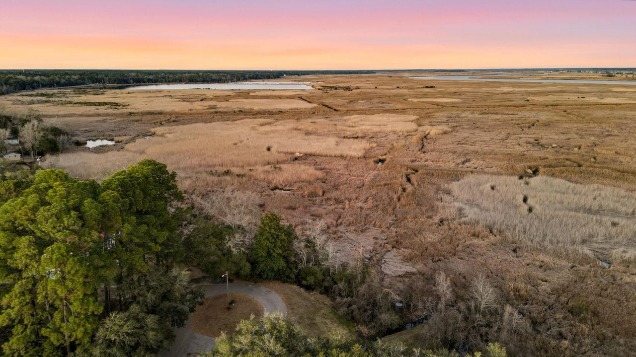 613 Cypress Court Photo 23