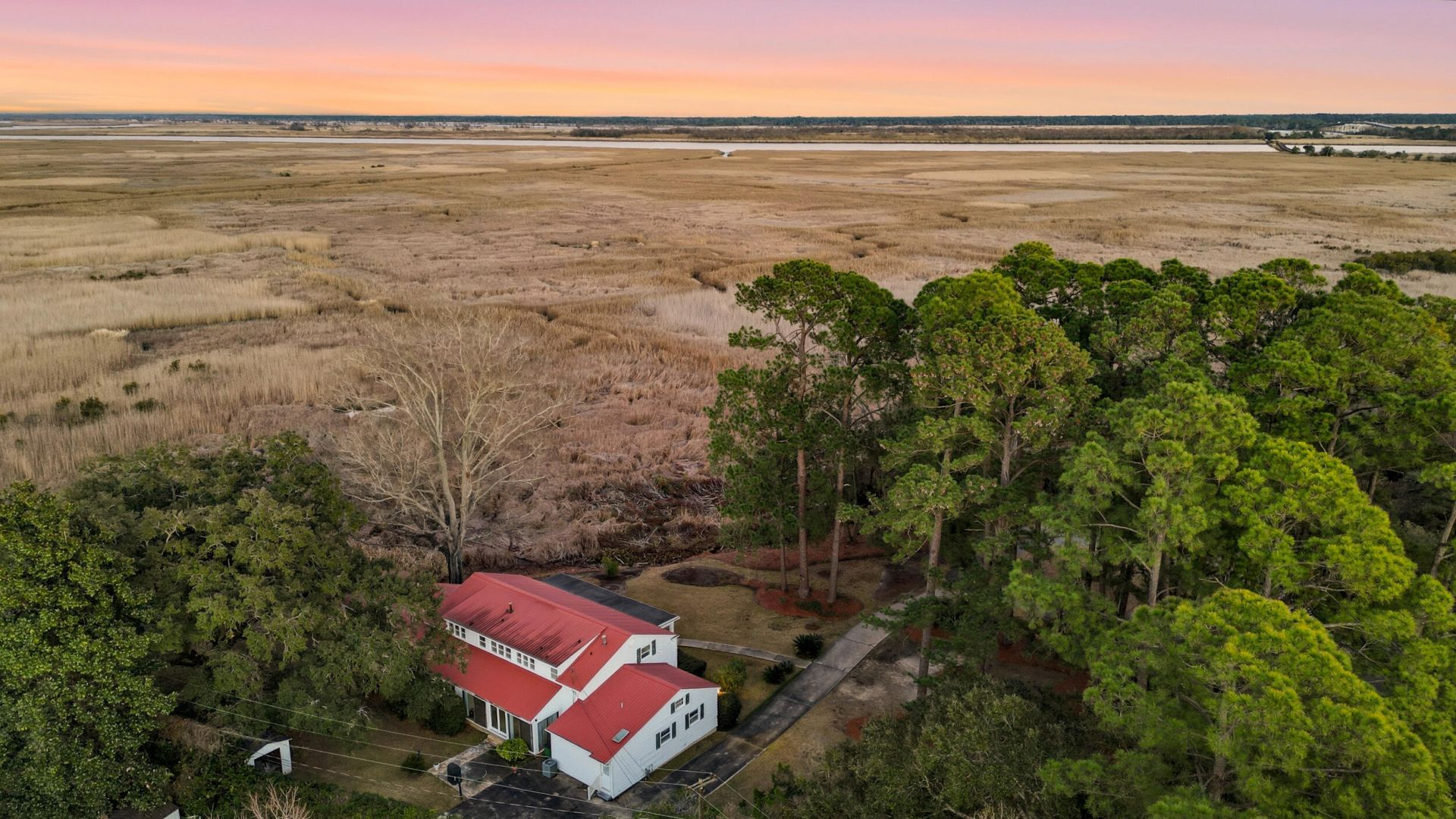 613 Cypress Court Photo 32