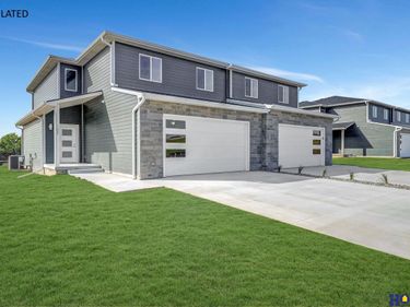 205 W Cowdrey Lane, Lincoln, NE 68523