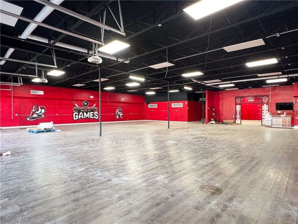 427 N College Avenue, Fayetteville, AR 72701