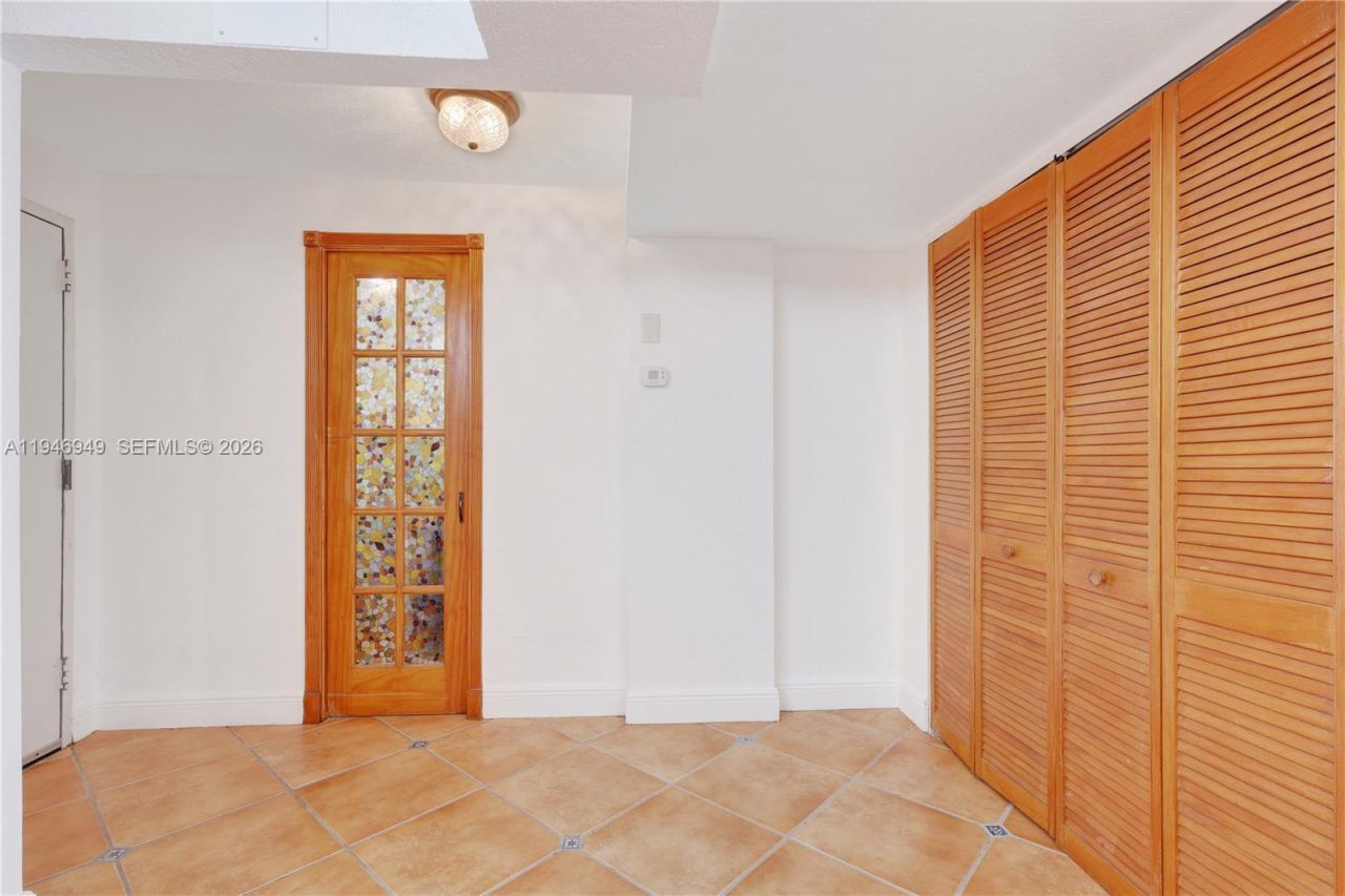 6801 Indian Creek Dr, Unit 602, Miami Beach, FL 33141 Photo