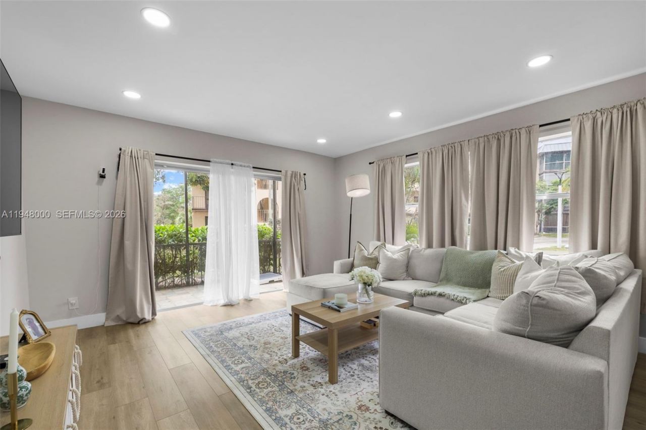 6100 S Falls Cir Dr, Unit 101, Lauderhill, FL 33319 Photo