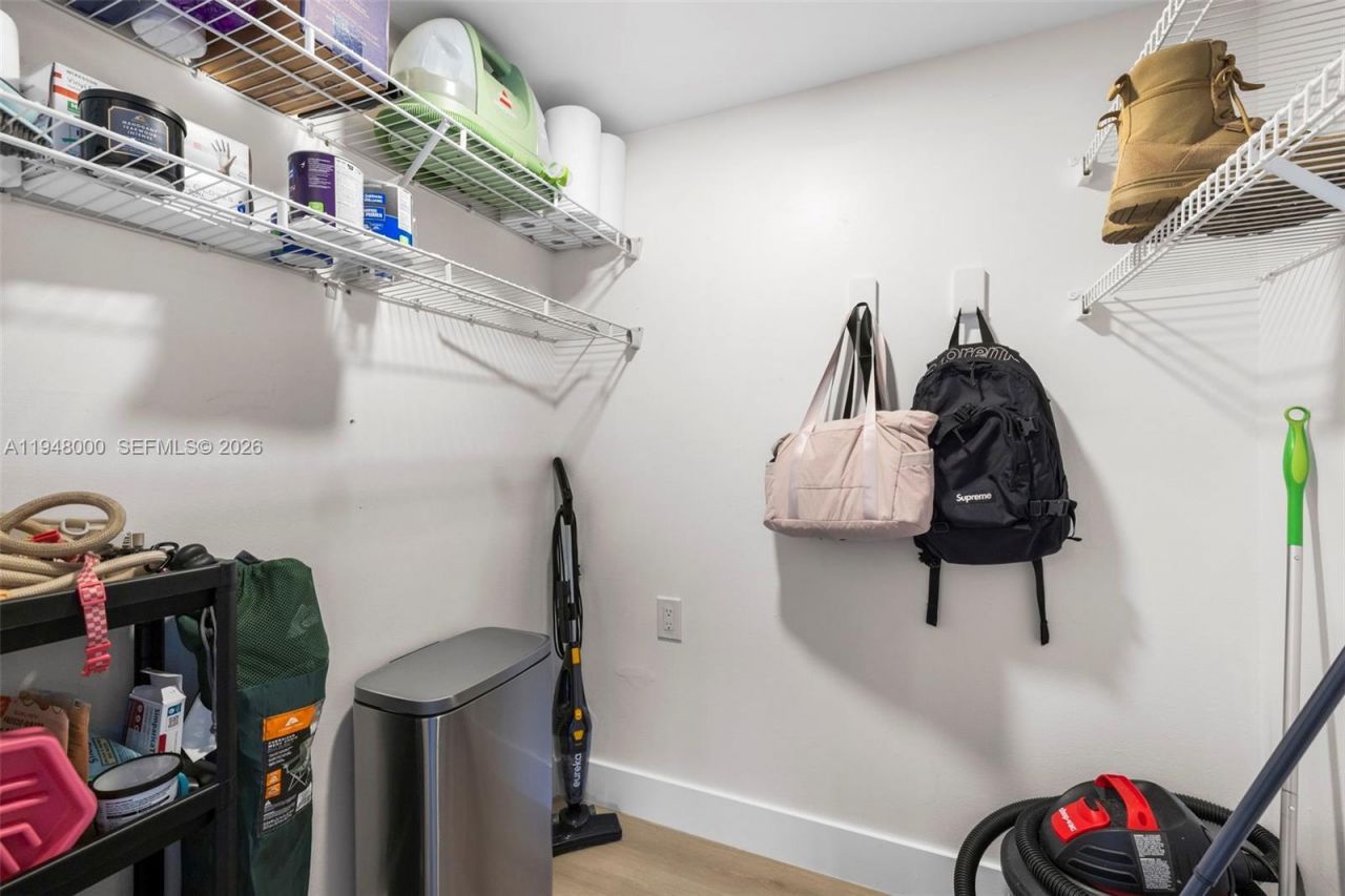 6100 S Falls Cir Dr, Unit 101, Lauderhill, FL 33319 Photo