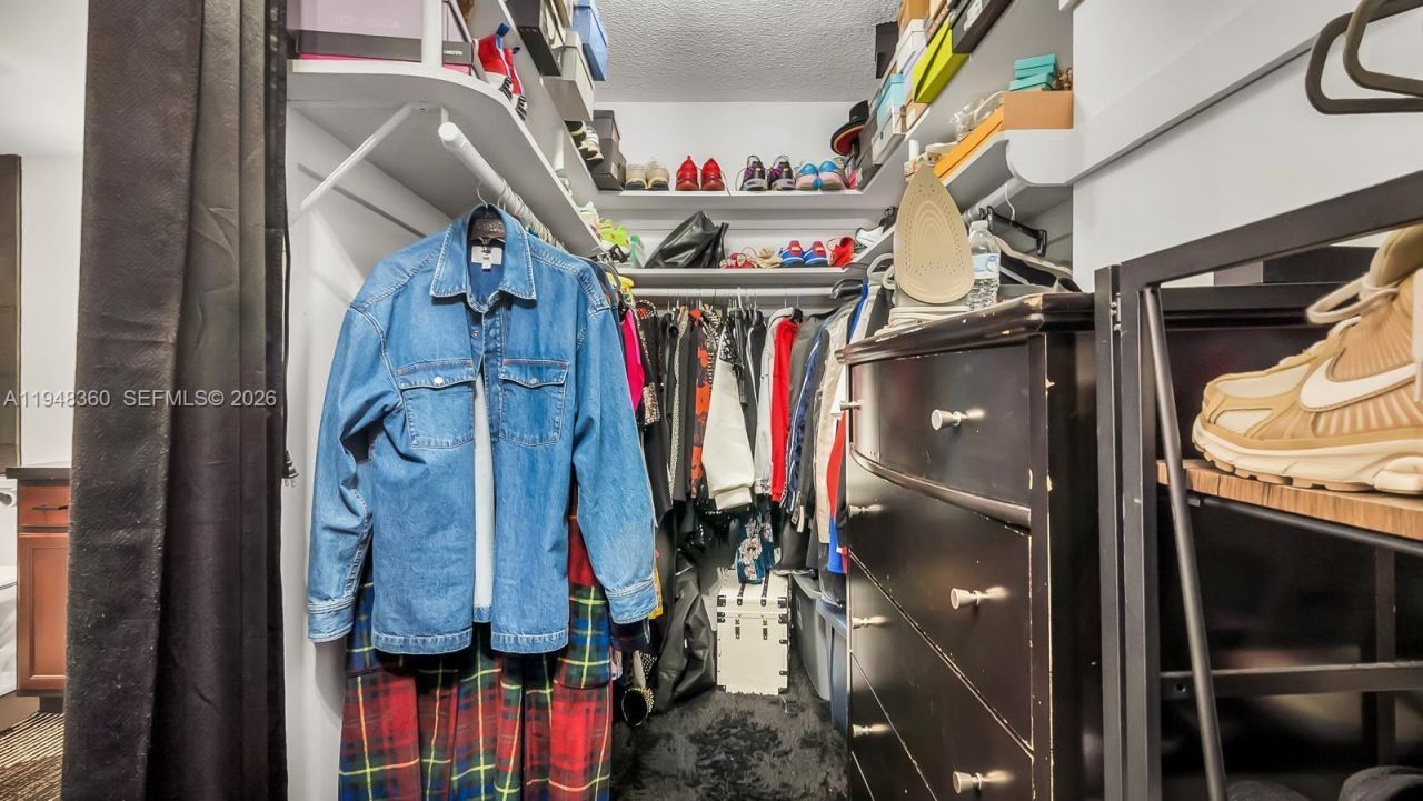 3800 Hillcrest Dr , Unit 401, Hollywood, FL 33021 Photo