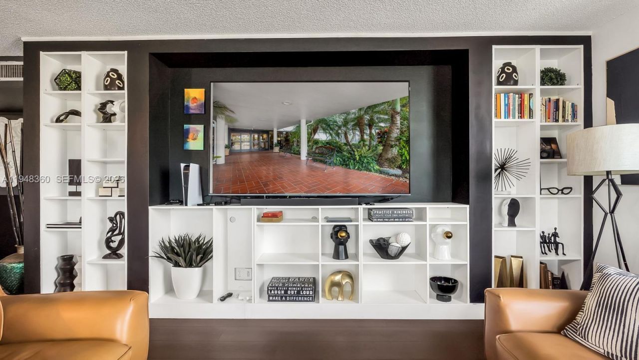 3800 Hillcrest Dr , Unit 401, Hollywood, FL 33021 Photo