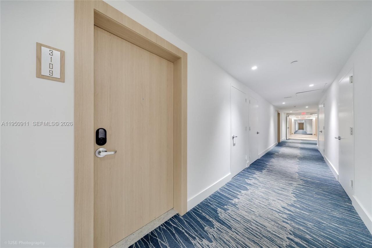90 SW 3rd St , Unit 3109, Miami, FL 33130 Photo