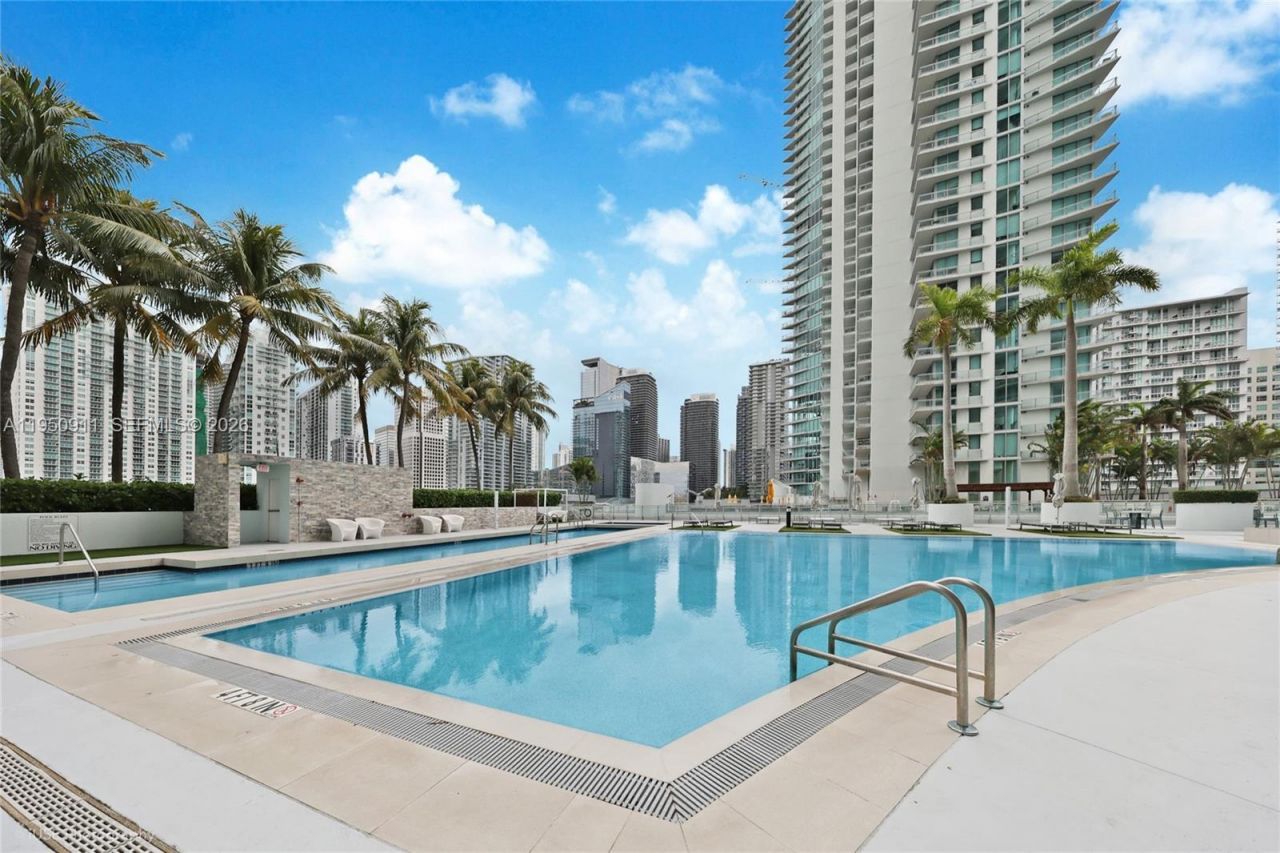 90 SW 3rd St, Unit 3109, Miami, FL 33130 Photo