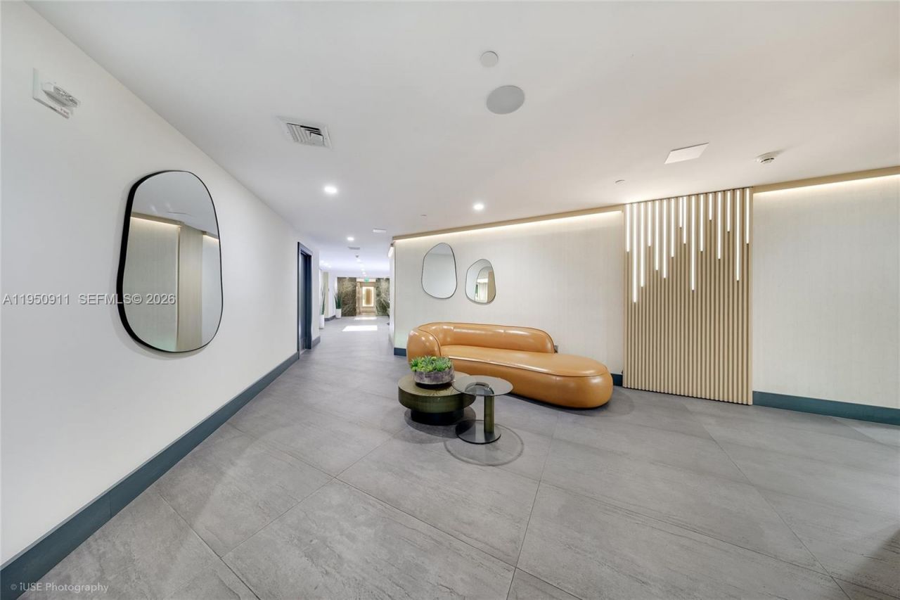 90 SW 3rd St, Unit 3109, Miami, FL 33130 Photo