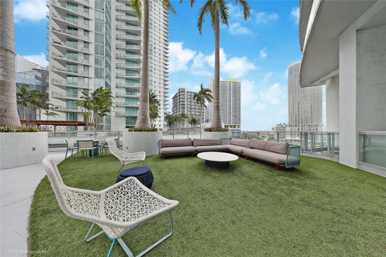 90 SW 3rd St, Unit 3109, Miami, FL 33130 Photo