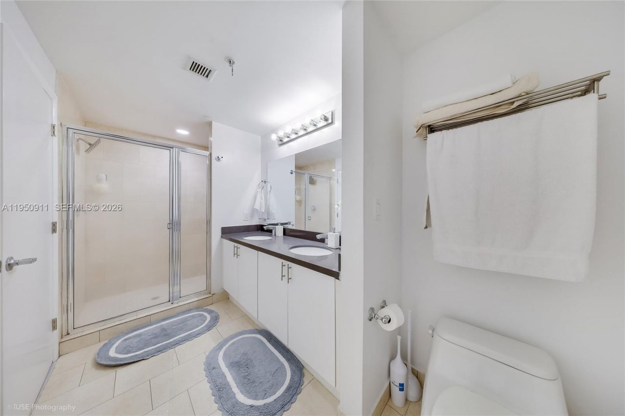 90 SW 3rd St, Unit 3109, Miami, FL 33130 Photo