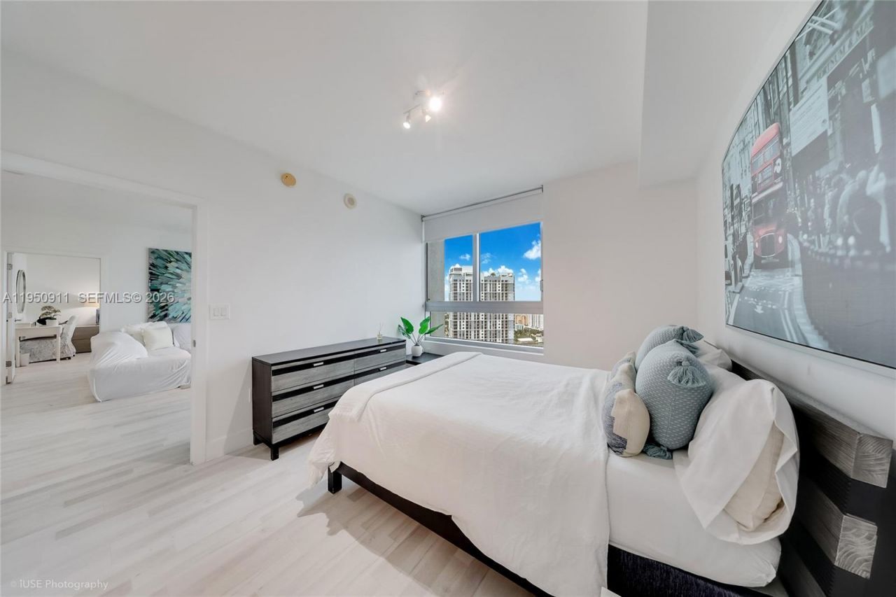 90 SW 3rd St , Unit 3109, Miami, FL 33130 Photo