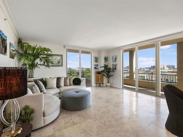 90 Alton Rd , Unit 811, Miami Beach, FL 33139