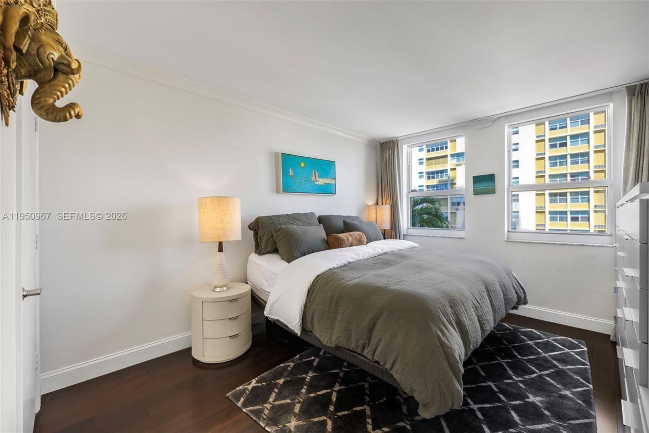 90 Alton Rd , Unit 811, Miami Beach, FL 33139 Photo