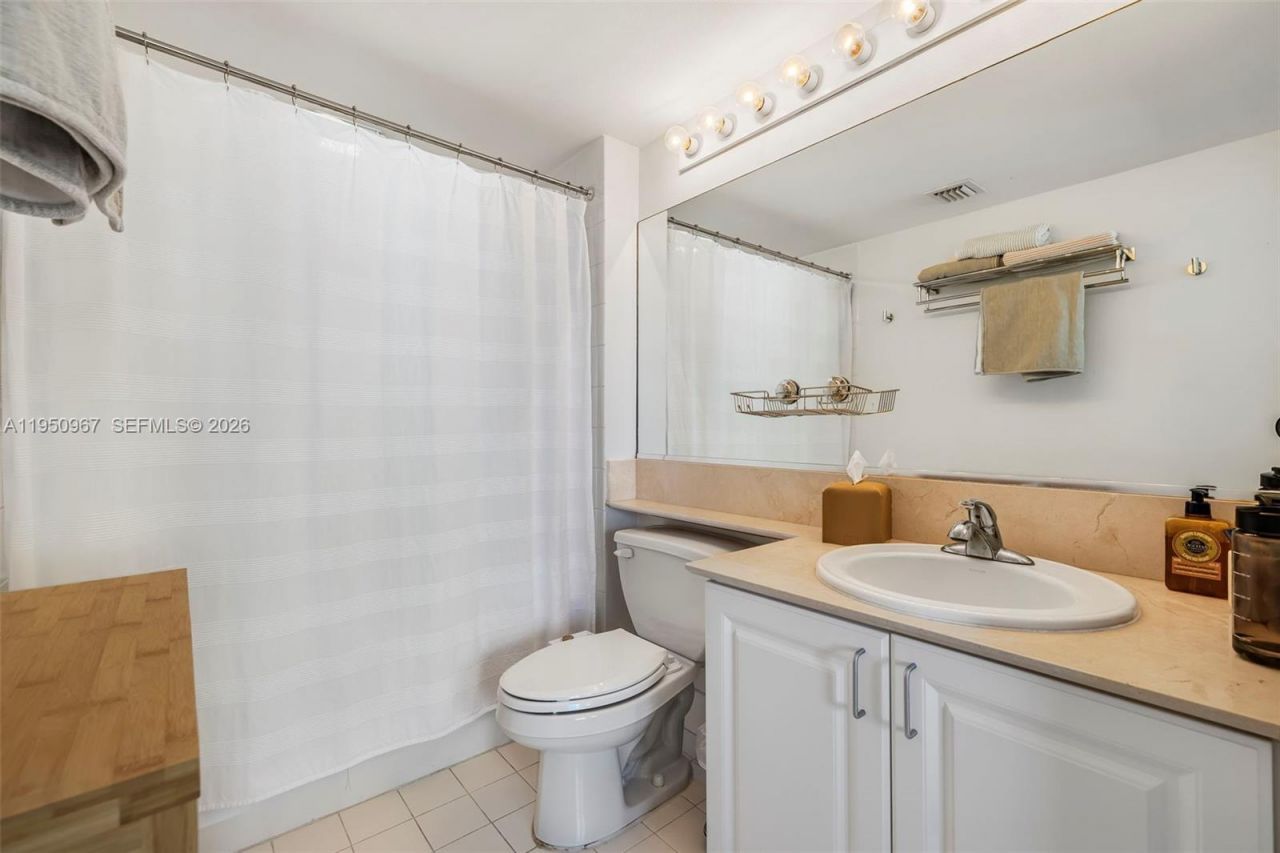 90 Alton Rd , Unit 811, Miami Beach, FL 33139 Photo