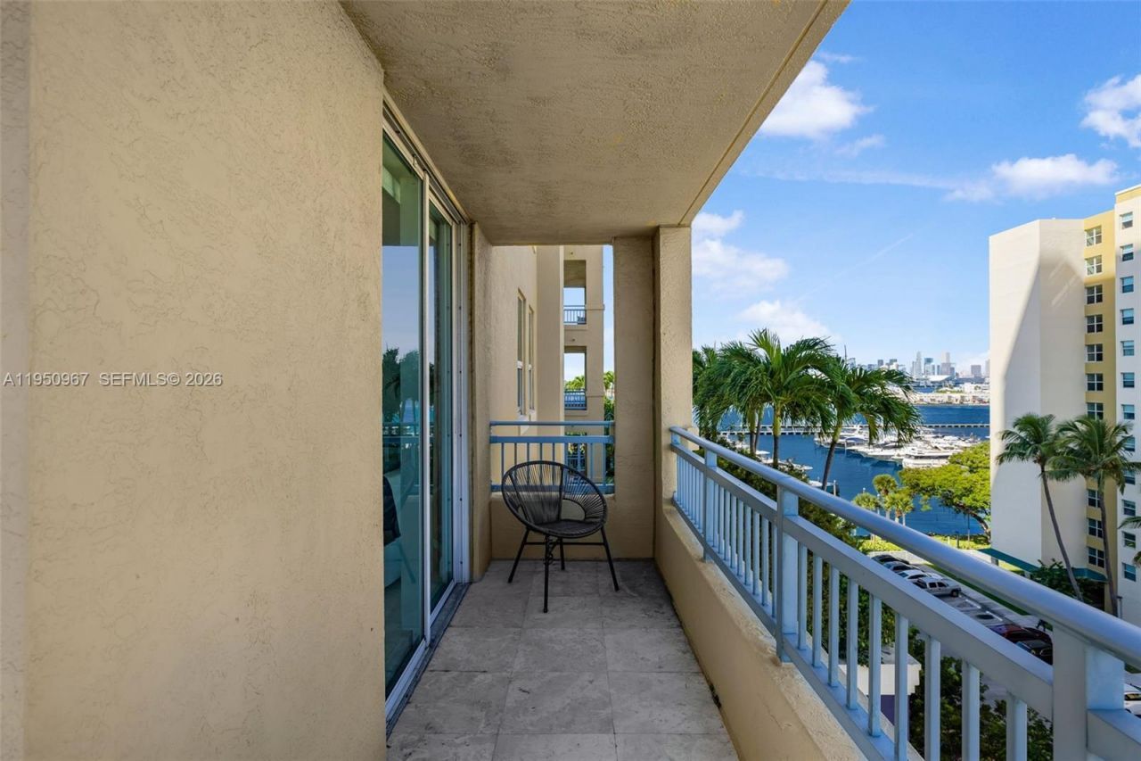 90 Alton Rd , Unit 811, Miami Beach, FL 33139 Photo