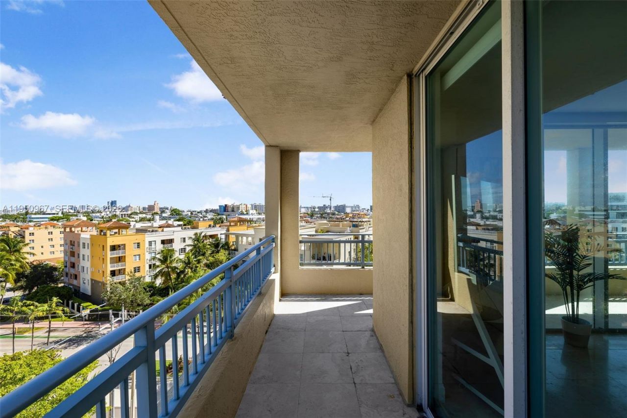 90 Alton Rd , Unit 811, Miami Beach, FL 33139 Photo