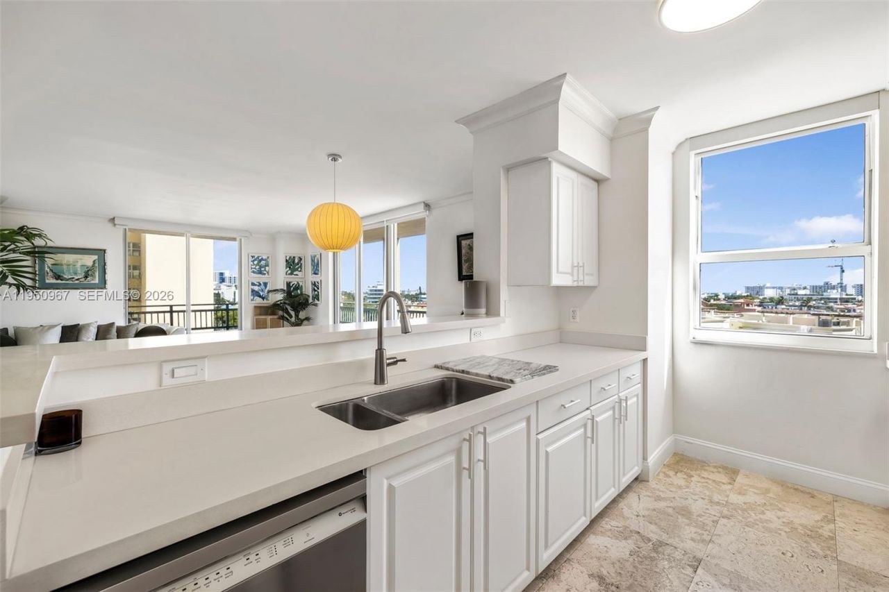 90 Alton Rd , Unit 811, Miami Beach, FL 33139 Photo