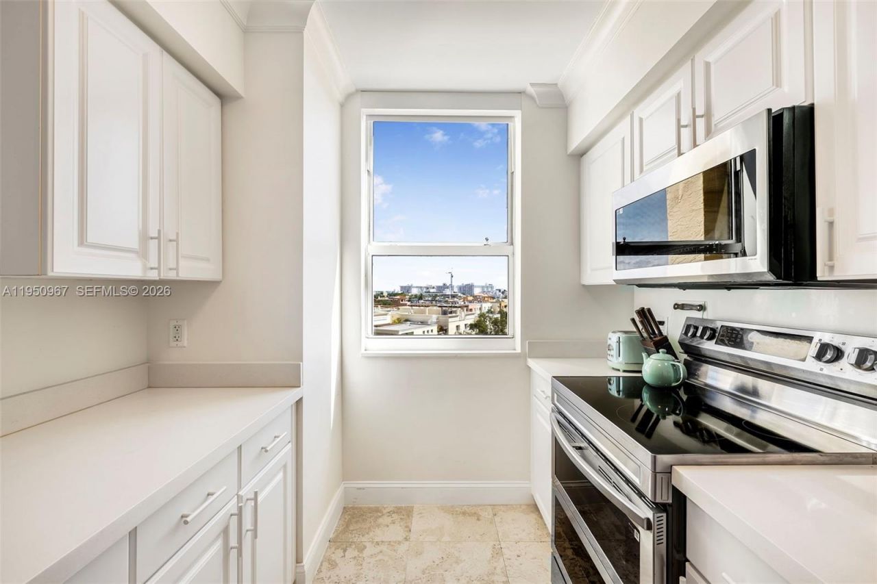 90 Alton Rd , Unit 811, Miami Beach, FL 33139 Photo