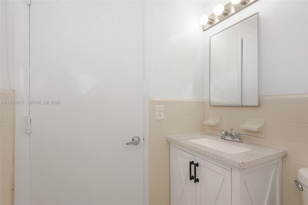 1441 Lincoln Rd, Unit 411, Miami Beach, FL 33139 Photo