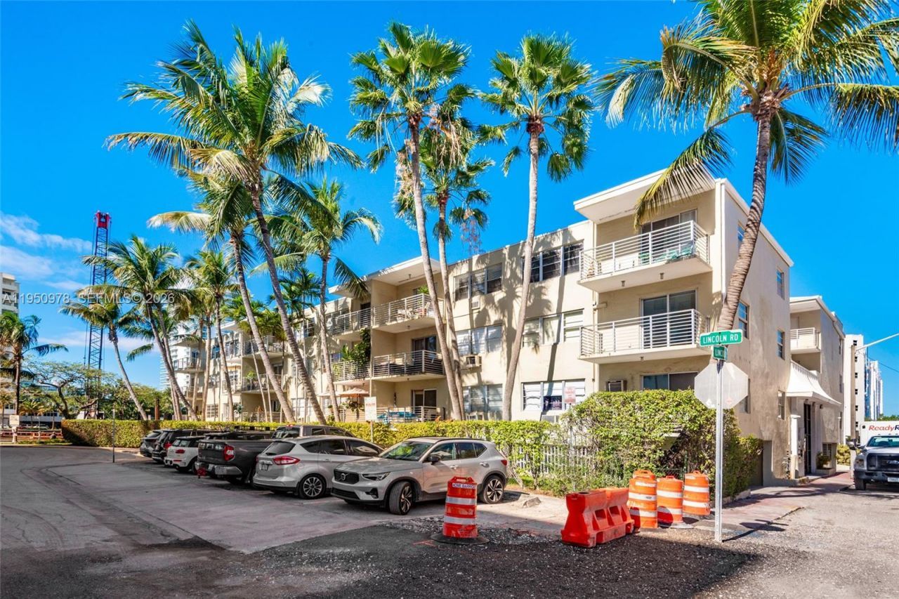 1441 Lincoln Rd, Unit 411, Miami Beach, FL 33139 Photo