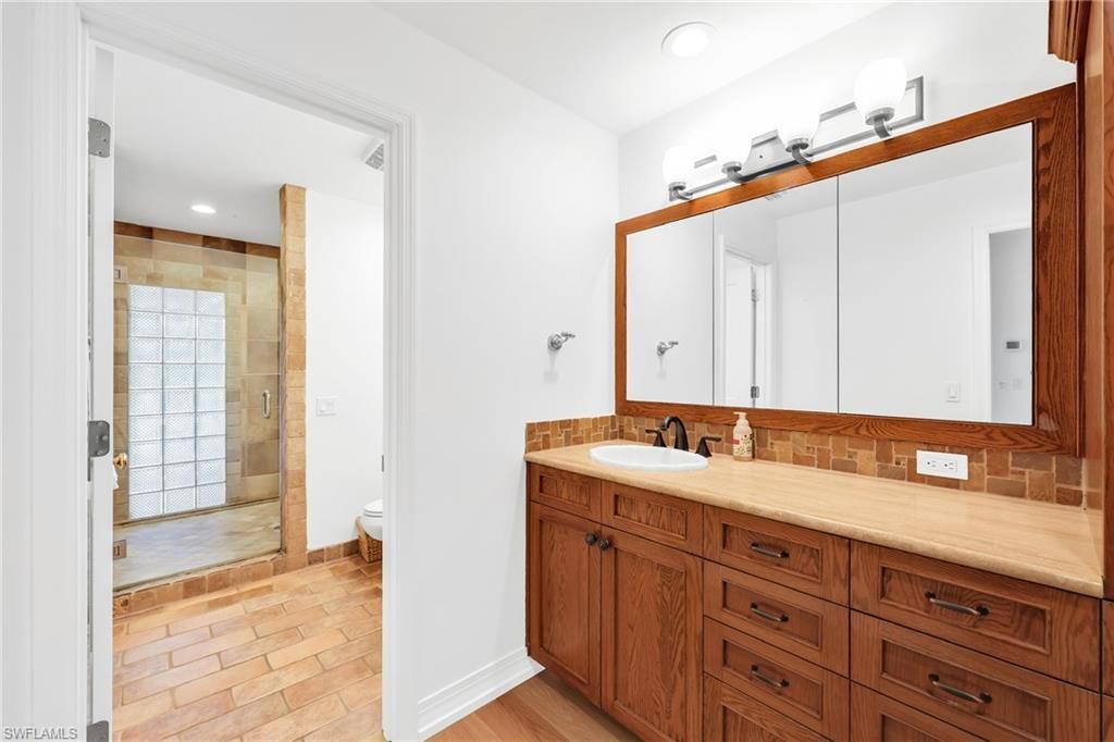 4870 Whispering Pine Way, Naples, FL 34103 Photo