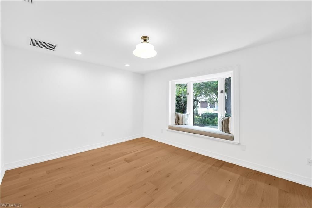 4870 Whispering Pine Way, Naples, FL 34103 Photo