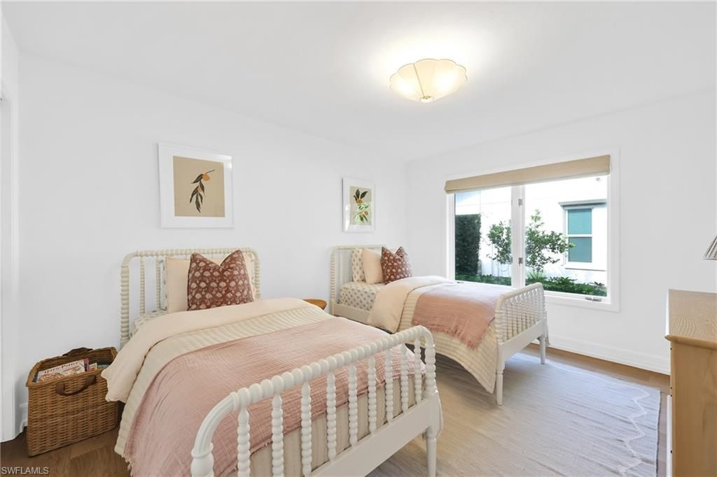 4870 Whispering Pine Way, Naples, FL 34103 Photo