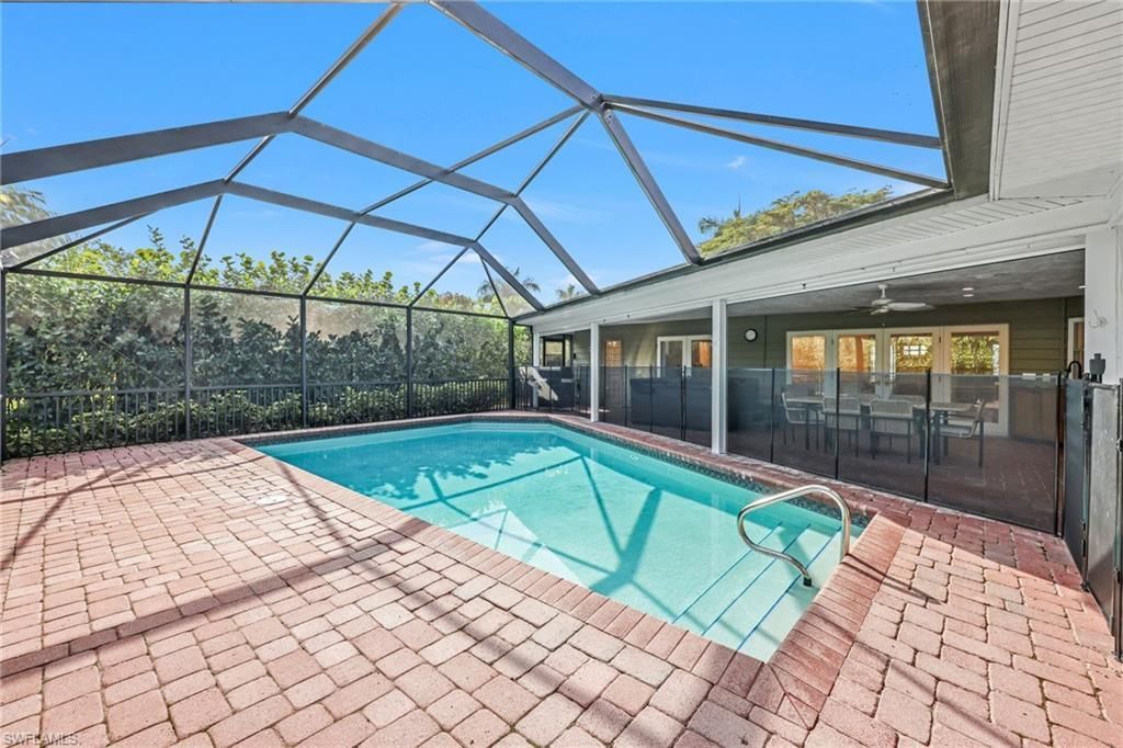 4870 Whispering Pine Way, Naples, FL 34103 Photo