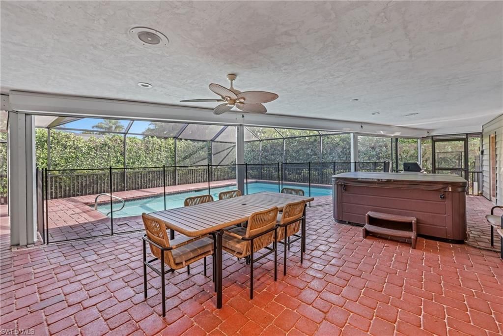 4870 Whispering Pine Way, Naples, FL 34103 Photo