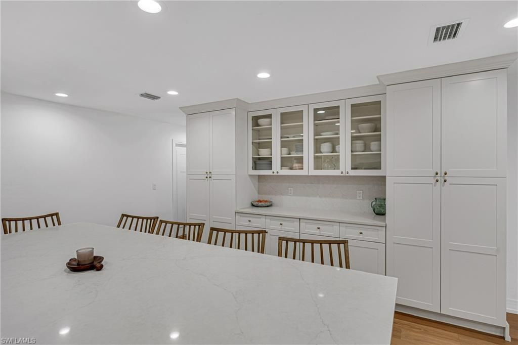 4870 Whispering Pine Way, Naples, FL 34103 Photo