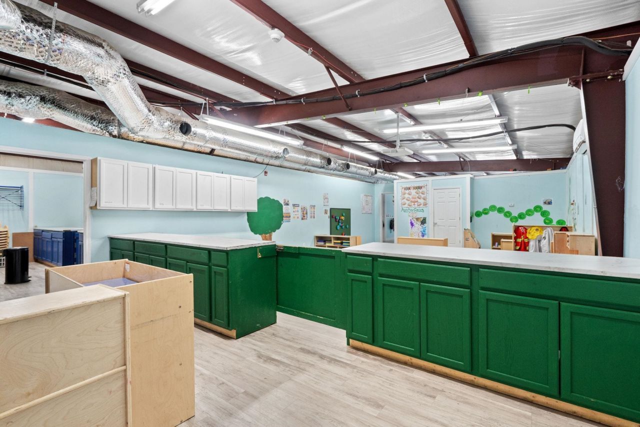 3080 Highway 905 Photo 17