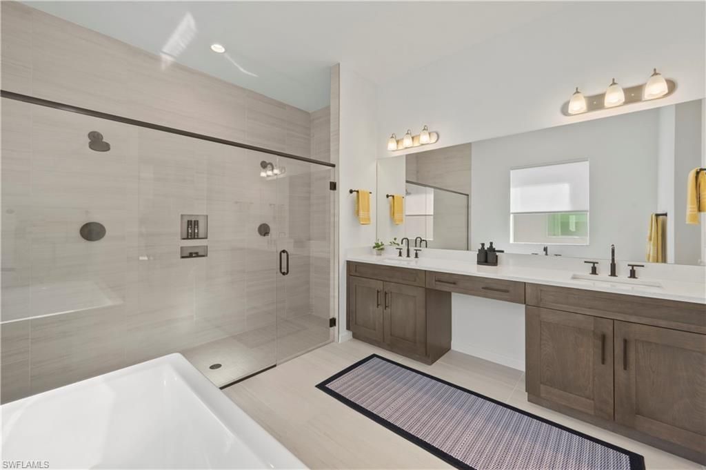 9072 Wisteria Way, Naples, FL 34114 Photo